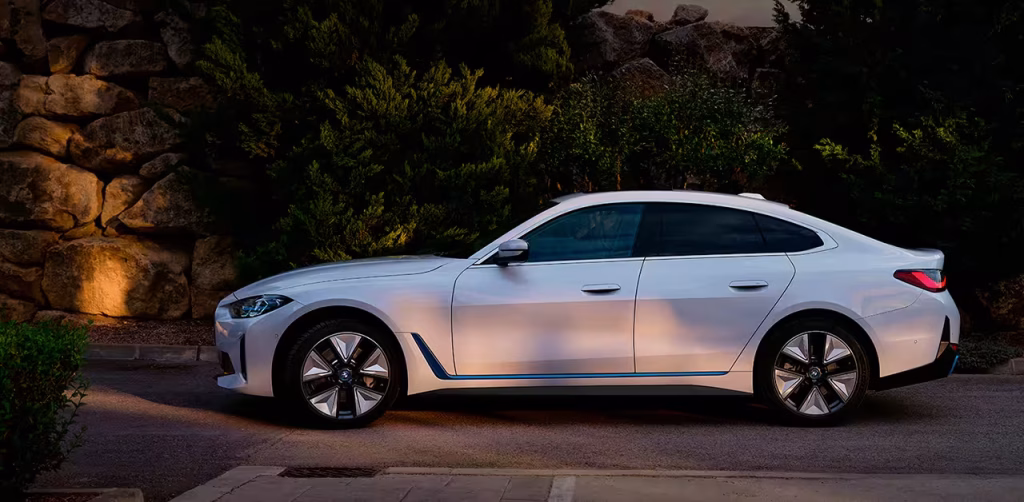 BMW i4