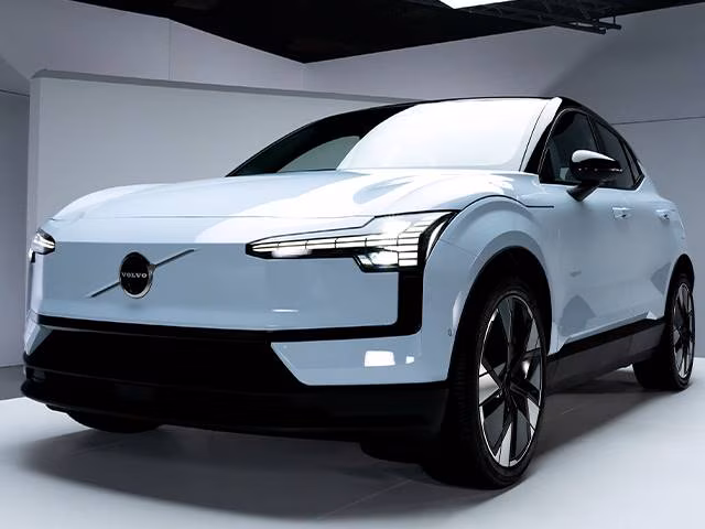 Volvo EX30 2025