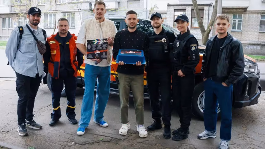 Служба 112 серіал