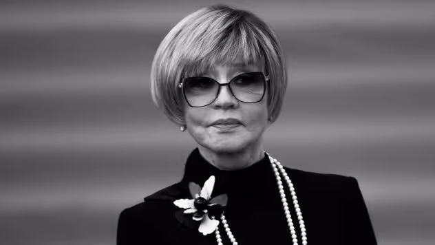 Віра Алентова