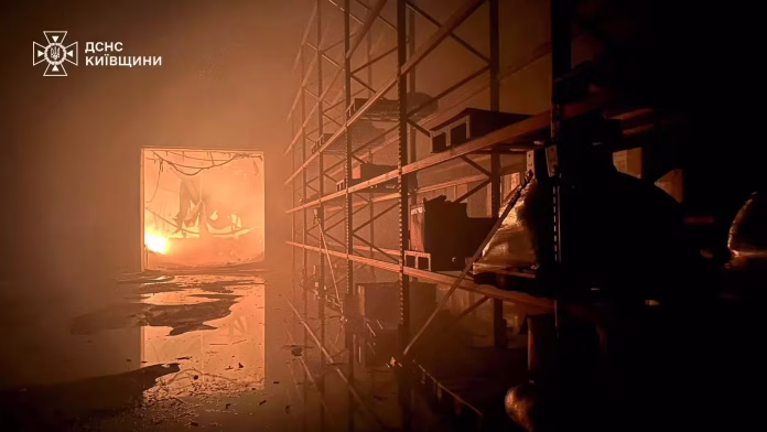 Масштабна пожежа на Київщині